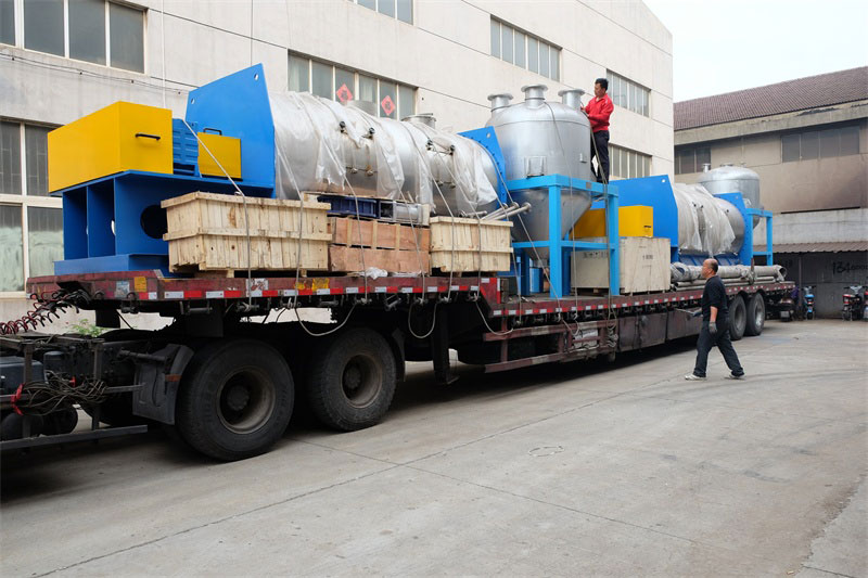 LDH-12000L、LDH-8000L犁刀混合機(jī)成套設(shè)備發(fā)往山東臨沂
