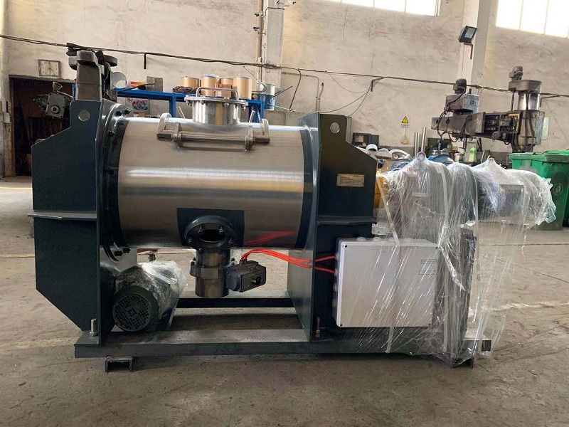 無錫中銀200L犁刀混合機(jī)成功出口保加利亞